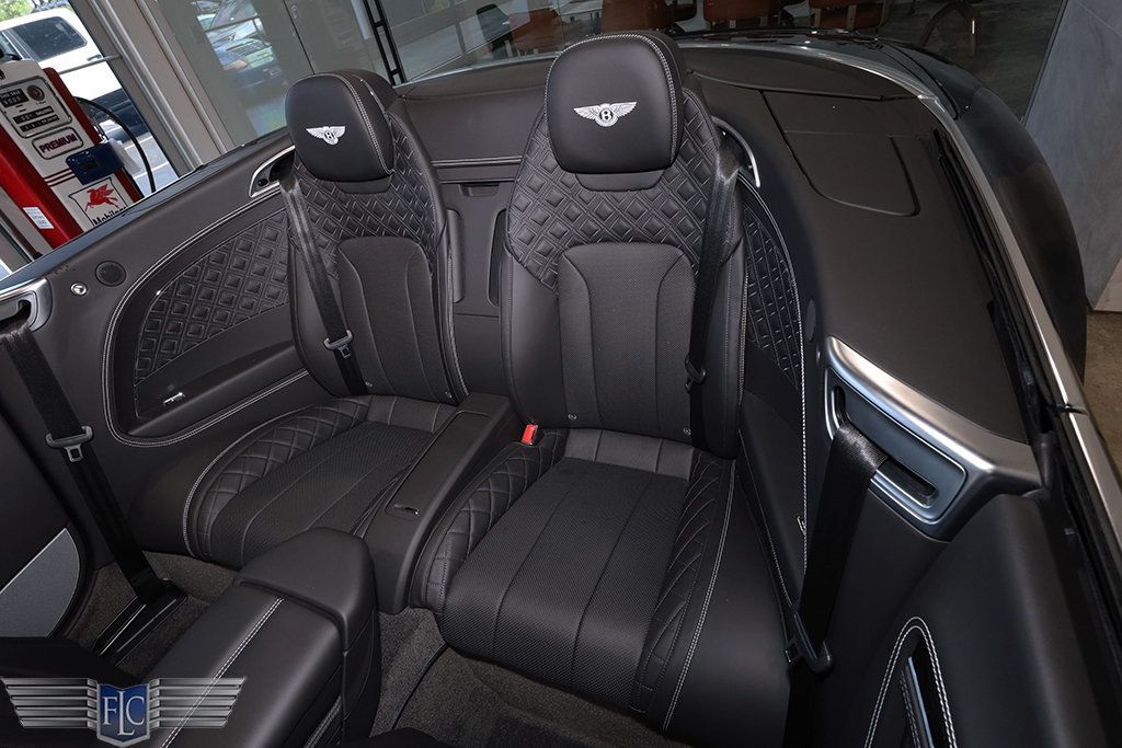 2022 Bentley Continental GTC V8 Mulliner Convertible - 22970433 - 16