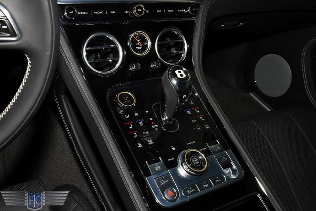 2022 Bentley Continental GTC V8 Mulliner Convertible - 22970433 - 26