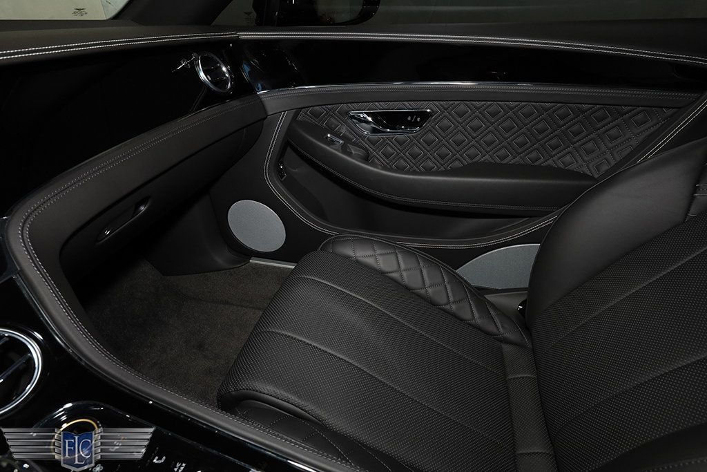 2022 Bentley Continental GTC V8 Mulliner Convertible - 22970433 - 27