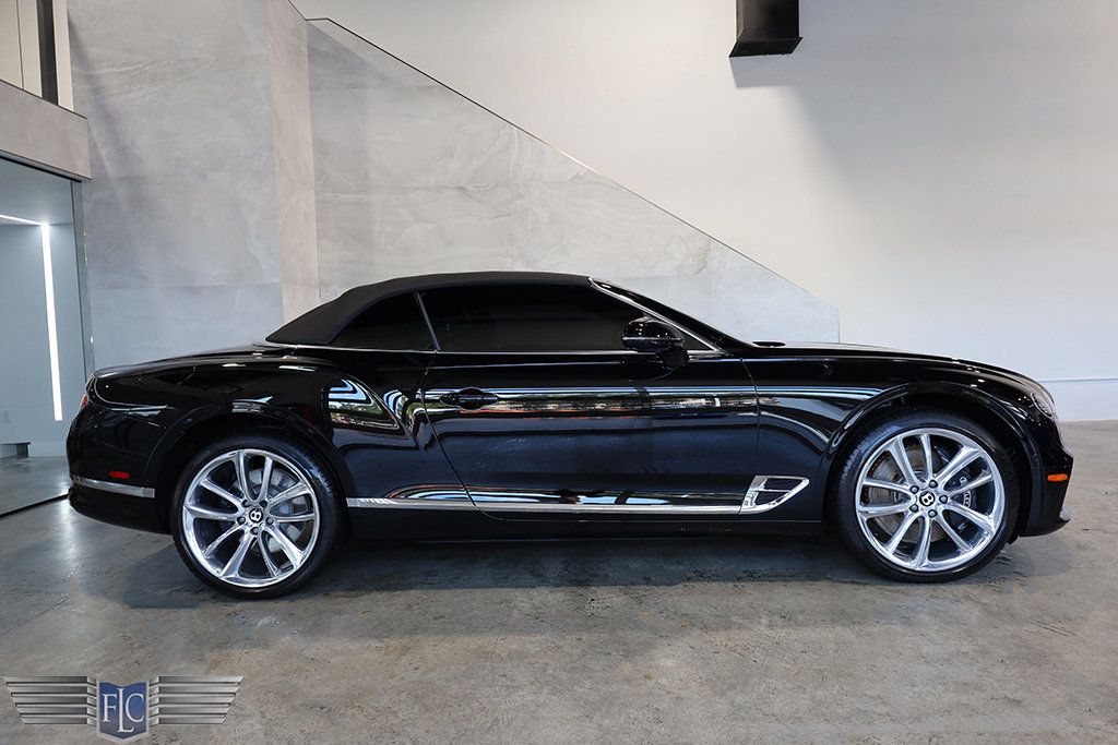 2022 Bentley Continental GTC V8 Mulliner Convertible - 22970433 - 42