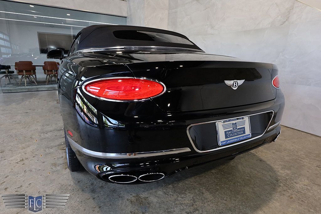 2022 Bentley Continental GTC V8 Mulliner Convertible - 22970433 - 45