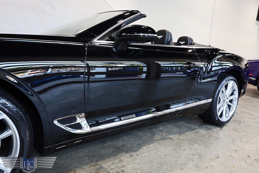 2022 Bentley Continental GTC V8 Mulliner Convertible - 22970433 - 8