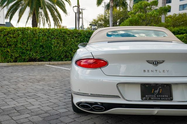2022 Bentley Continental GT Mulliner Convertible - 22928733 - 23