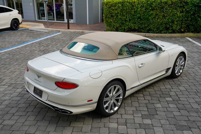 2022 Bentley Continental GT Mulliner Convertible - 22928733 - 27