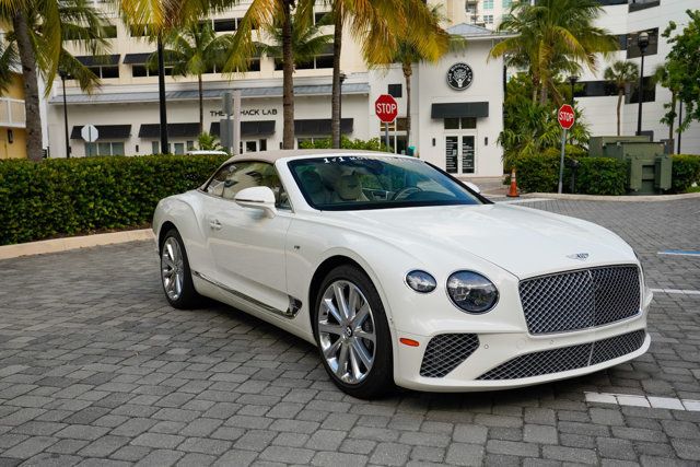 2022 Bentley Continental GT Mulliner Convertible - 22928733 - 37