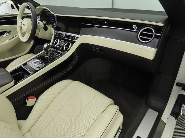 2022 Bentley Continental GT Mulliner Convertible - 22908065 - 17