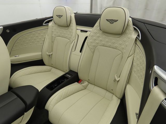 2022 Bentley Continental GT Mulliner Convertible - 22908065 - 20