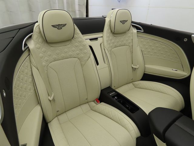 2022 Bentley Continental GT Mulliner Convertible - 22908065 - 21