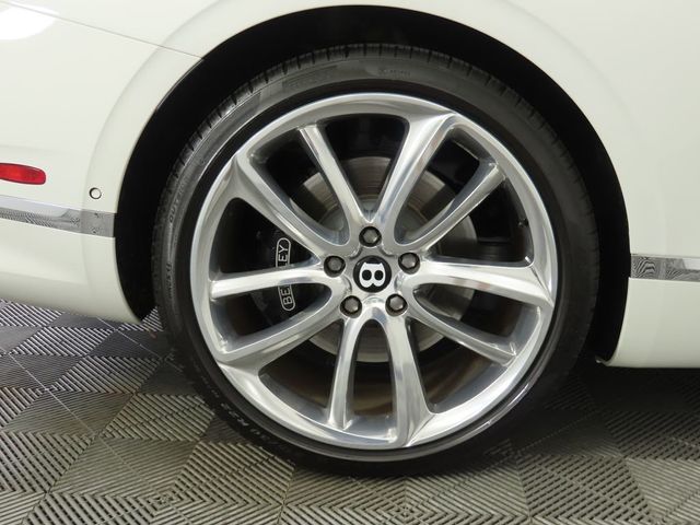 2022 Bentley Continental GT Mulliner Convertible - 22908065 - 29