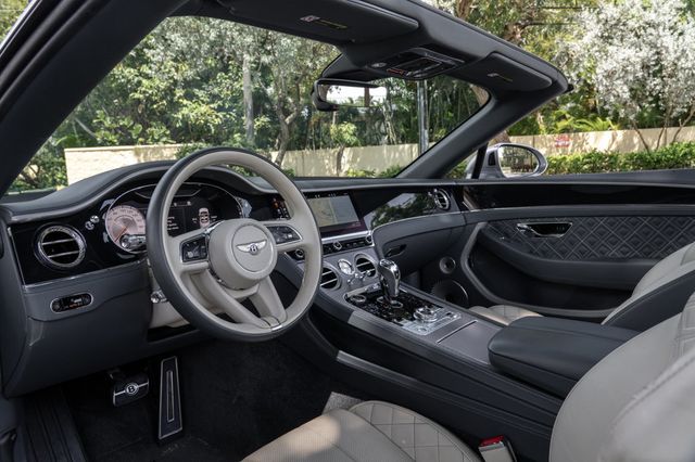 2022 Bentley Continental GT Mulliner Convertible - 23069736 - 15