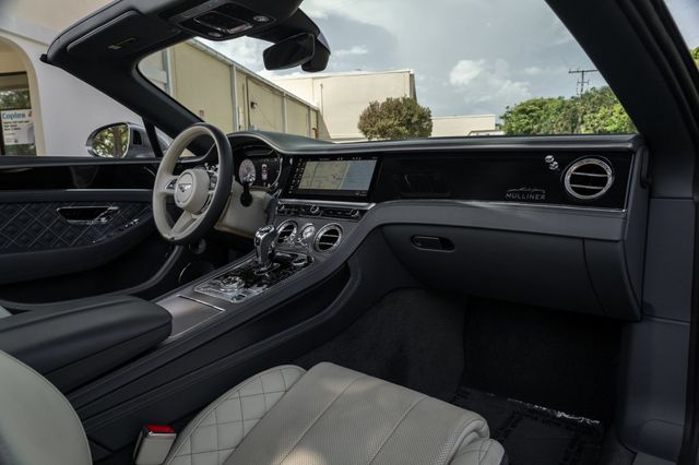 2022 Bentley Continental GT Mulliner Convertible - 23069736 - 24