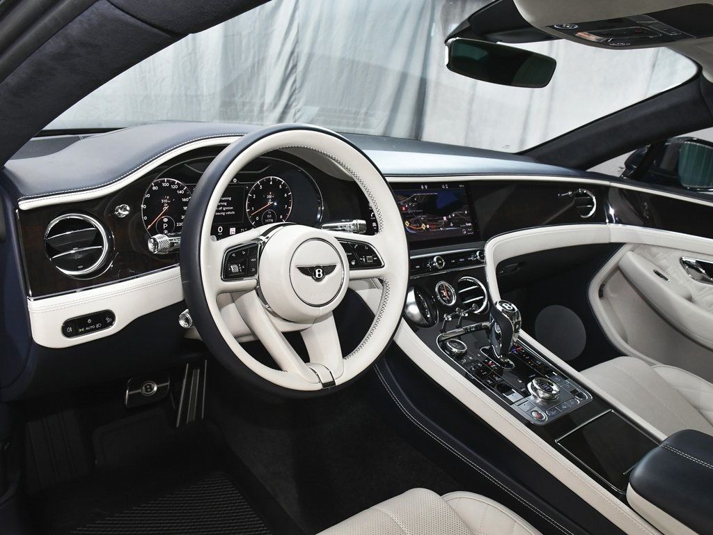 2022 Bentley Continental GT V8 photo 15