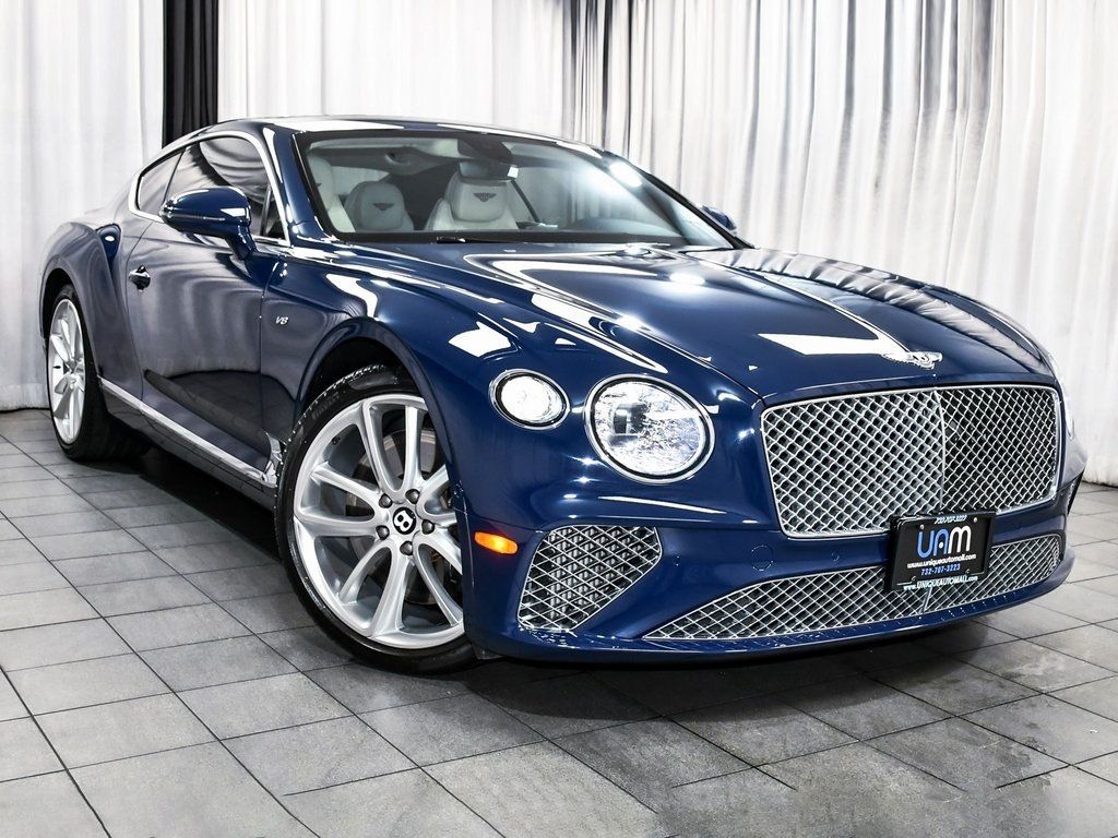 2022 Bentley Continental GT V8 photo 3