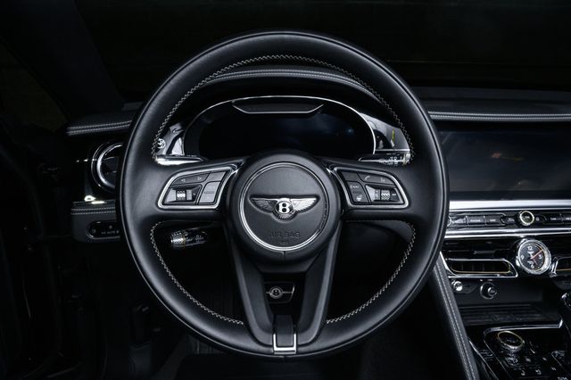 2022 Bentley Flying Spur Hybrid Sedan - 23013566 - 10