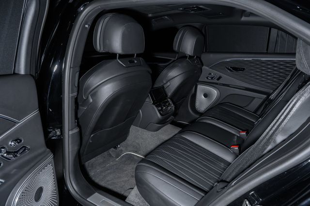 2022 Bentley Flying Spur Hybrid Sedan - 23013566 - 17