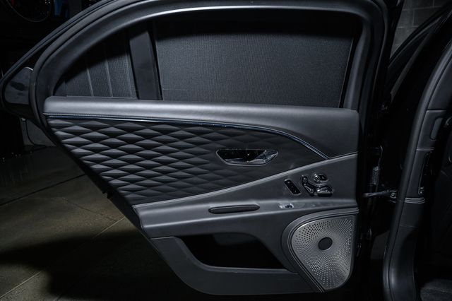 2022 Bentley Flying Spur Hybrid Sedan - 23013566 - 30