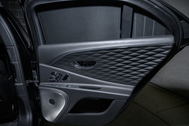 2022 Bentley Flying Spur Hybrid Sedan - 23013566 - 31