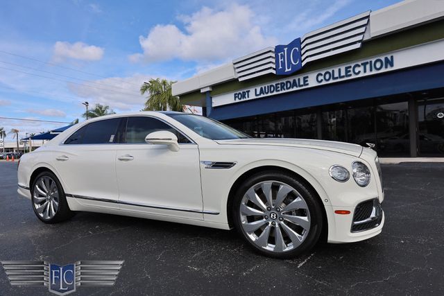 2022 Bentley Flying Spur Hybrid Sedan - 22945682 - 0