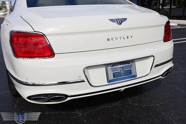 2022 Bentley Flying Spur Hybrid Sedan - 22945682 - 12