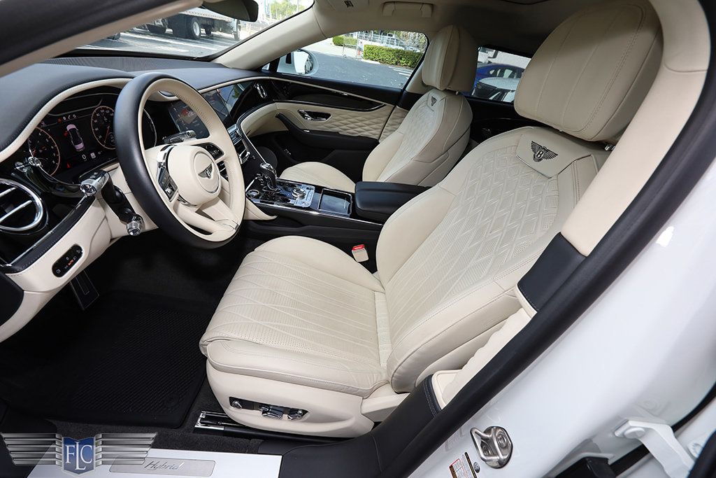 2022 Bentley Flying Spur Hybrid Sedan - 22945682 - 16