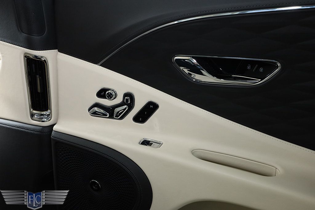 2022 Bentley Flying Spur Hybrid Sedan - 22945682 - 19