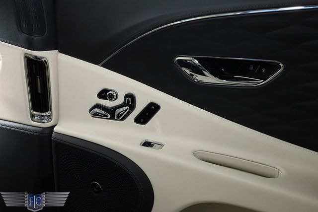 2022 Bentley Flying Spur Hybrid Sedan - 22945682 - 19