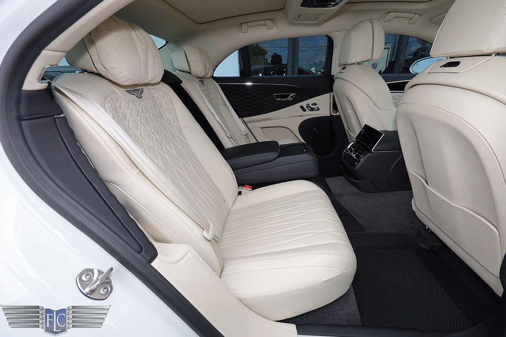 2022 Bentley Flying Spur Hybrid Sedan - 22945682 - 20