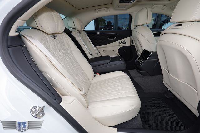 2022 Bentley Flying Spur Hybrid Sedan - 22945682 - 20