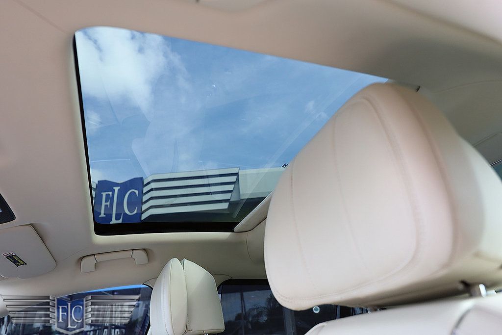 2022 Bentley Flying Spur Hybrid Sedan - 22945682 - 27