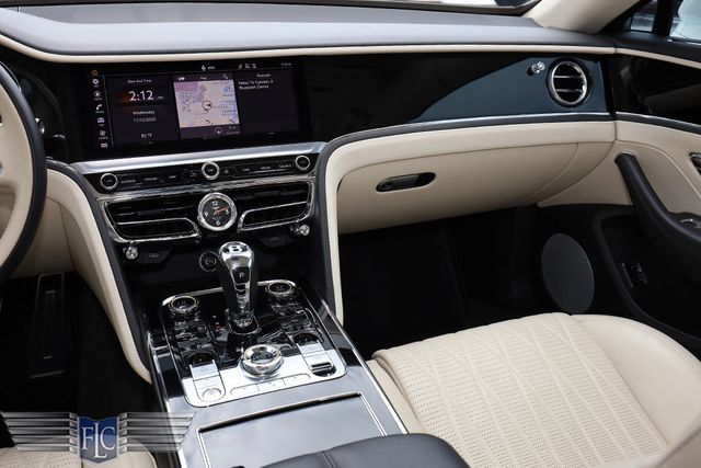 2022 Bentley Flying Spur Hybrid Sedan - 22945682 - 31