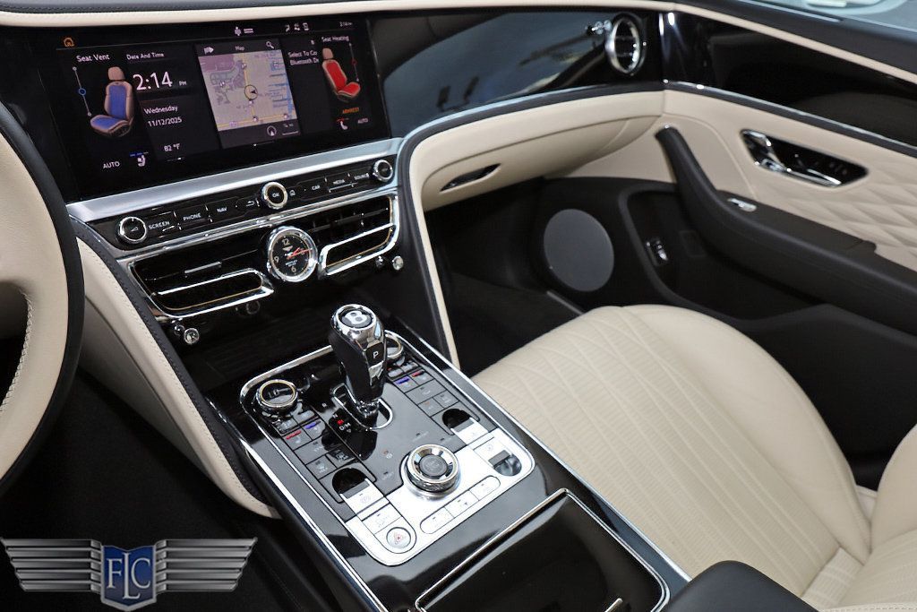 2022 Bentley Flying Spur Hybrid Sedan - 22945682 - 32