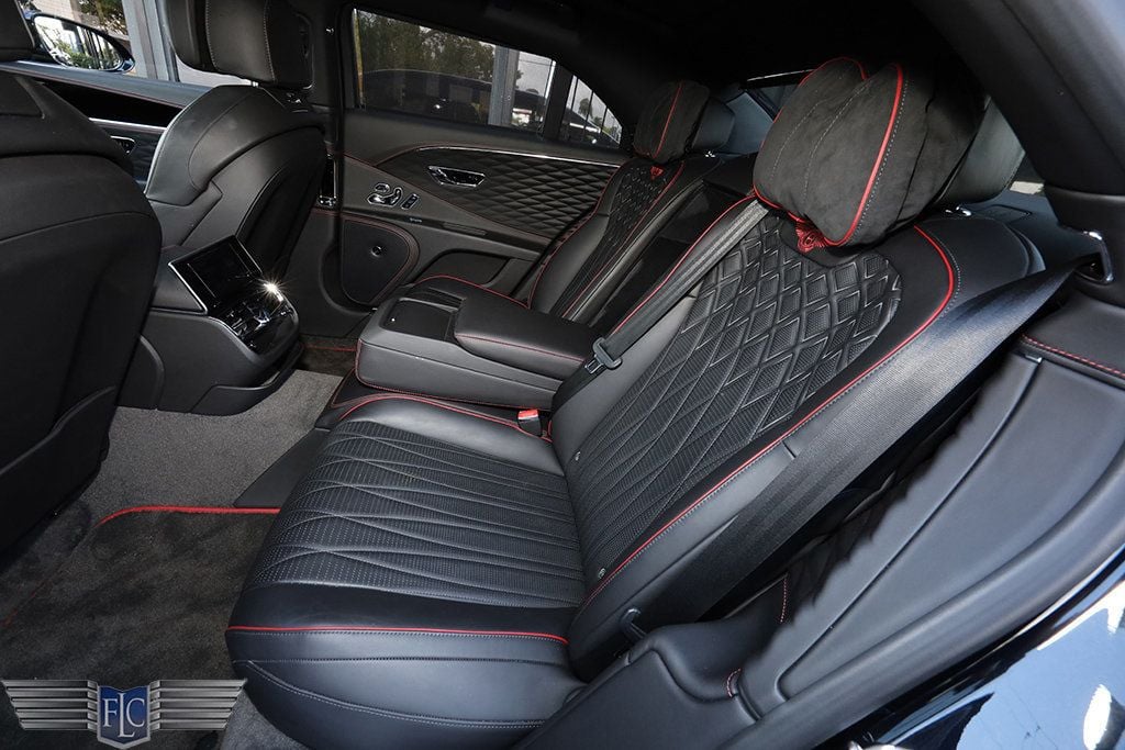 2022 Bentley Flying Spur Mulliner V8 Sedan - 22929315 - 10