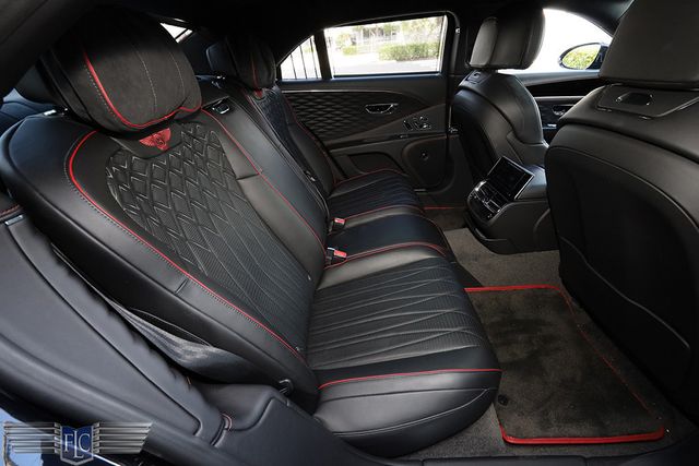 2022 Bentley Flying Spur Mulliner V8 Sedan - 22929315 - 11