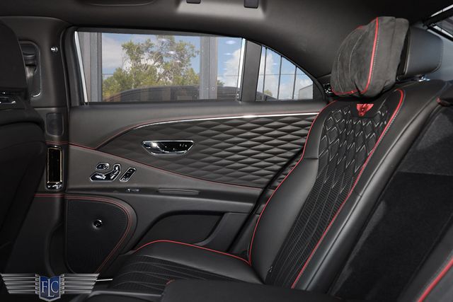 2022 Bentley Flying Spur Mulliner V8 Sedan - 22929315 - 13