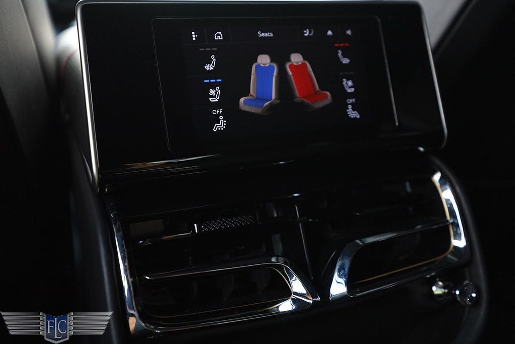 2022 Bentley Flying Spur Mulliner V8 Sedan - 22929315 - 17