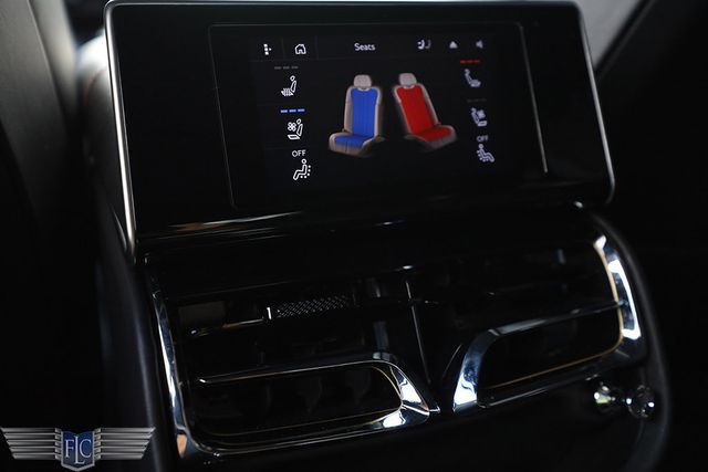 2022 Bentley Flying Spur Mulliner V8 Sedan - 22929315 - 17