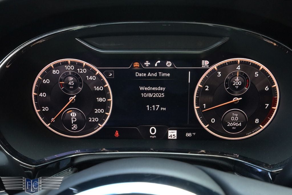 2022 Bentley Flying Spur Mulliner V8 Sedan - 22929315 - 28