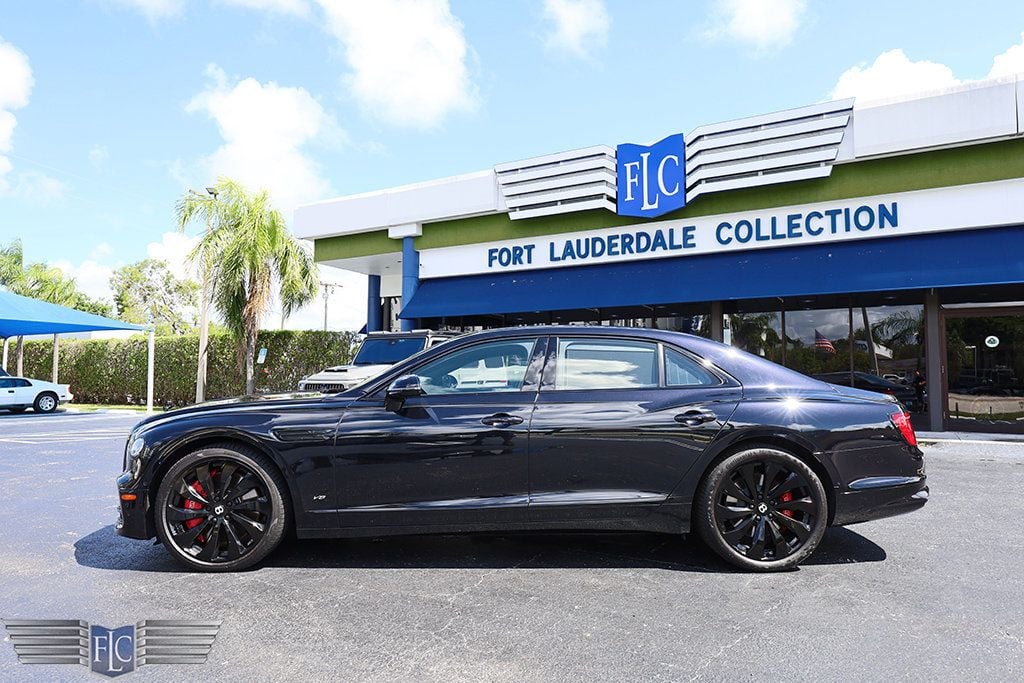 2022 Bentley Flying Spur Mulliner V8 Sedan - 22929315 - 2