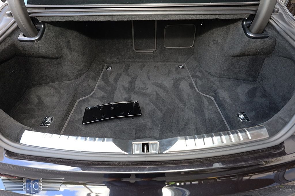 2022 Bentley Flying Spur Mulliner V8 Sedan - 22929315 - 31