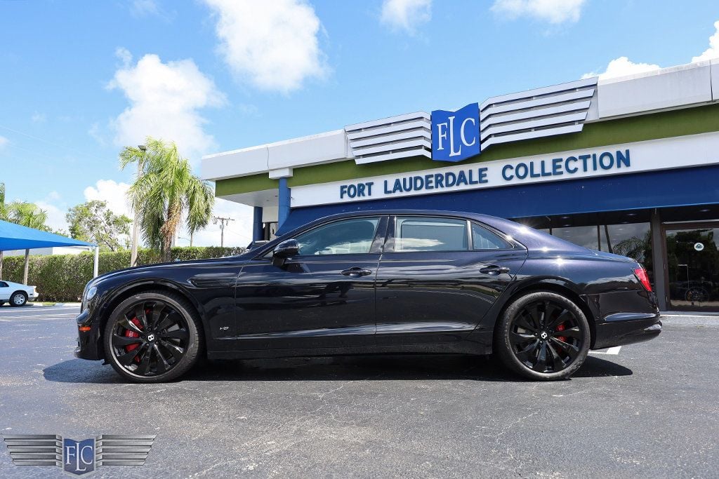 2022 Bentley Flying Spur Mulliner V8 Sedan - 22929315 - 7