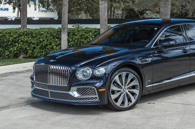 2022 Bentley Flying Spur V8 Sedan - 22986096 - 1
