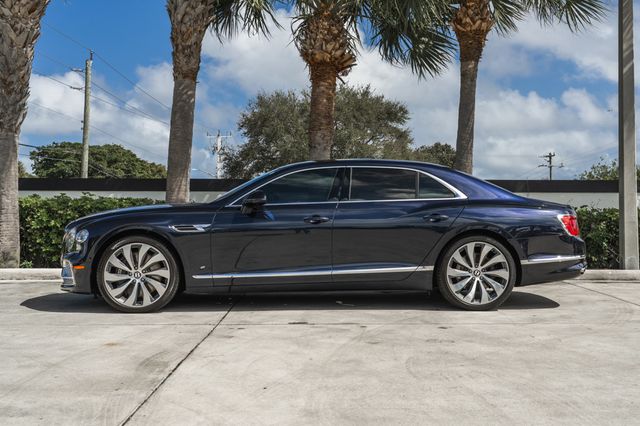 2022 Bentley Flying Spur V8 Sedan - 22986096 - 2