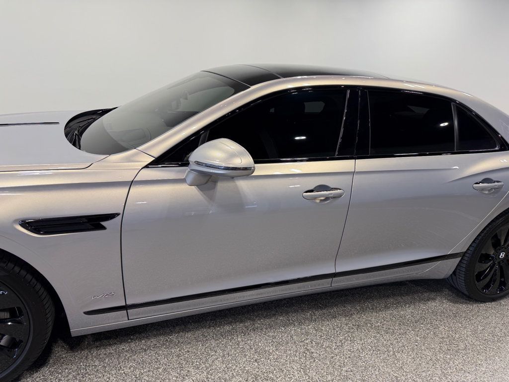 2022 Bentley Flying Spur W12 Sedan - 23065570 - 20
