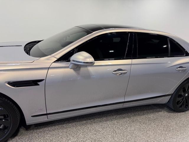 2022 Bentley Flying Spur Base - Photo 17