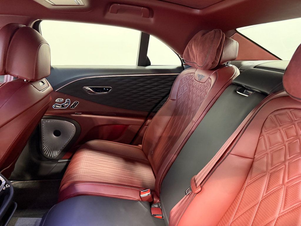 2022 Bentley Flying Spur W12 Sedan - 23065570 - 33