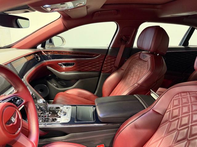 2022 Bentley Flying Spur W12 Sedan - 23065570 - 3