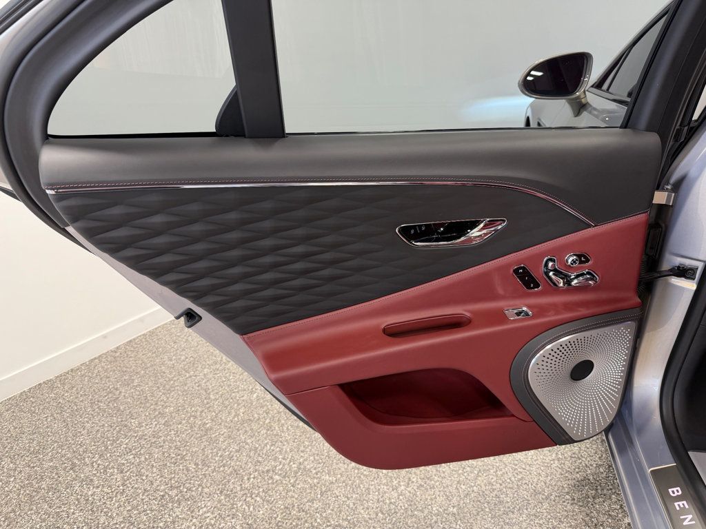 2022 Bentley Flying Spur W12 Sedan - 23065570 - 39