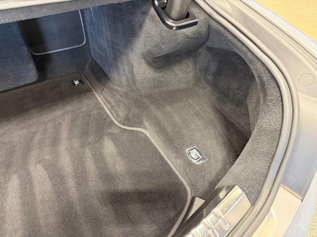2022 Bentley Flying Spur W12 Sedan - 23065570 - 51