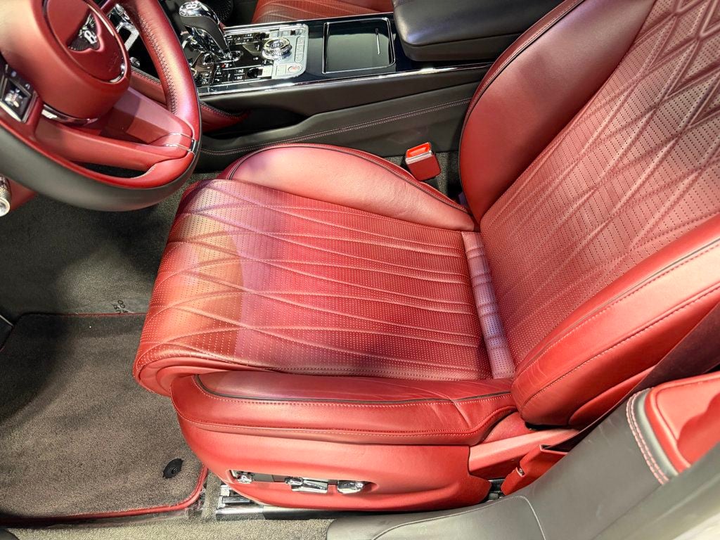 2022 Bentley Flying Spur W12 Sedan - 23065570 - 5