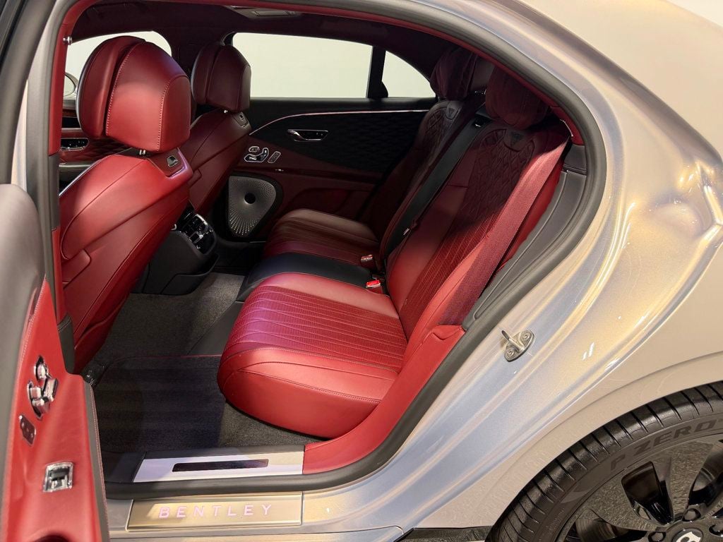 2022 Bentley Flying Spur W12 Sedan - 23065570 - 8